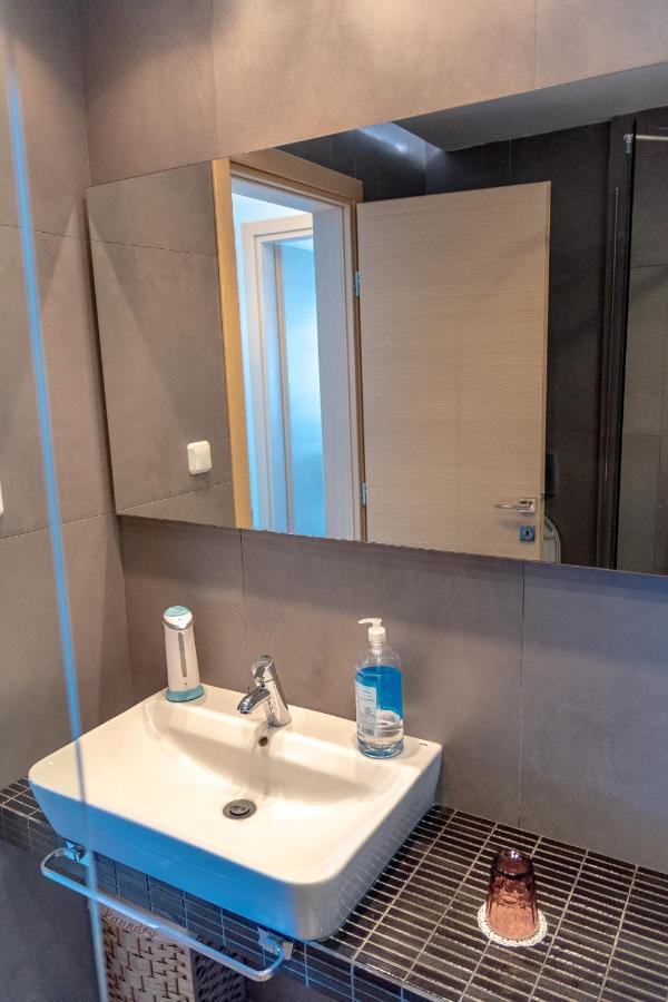 Dimi Seafront Apartment By Rentals Pro Services - Nea Moudania Exterior photo