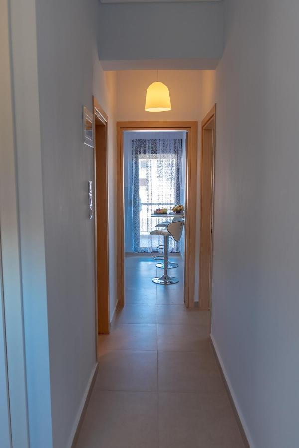 Dimi Seafront Apartment By Rentals Pro Services - Nea Moudania Exterior photo