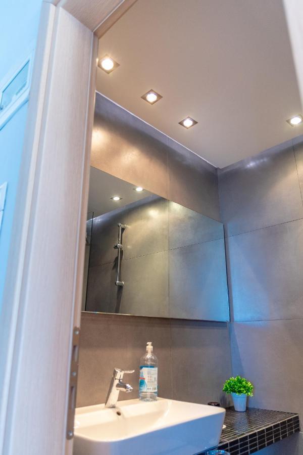 Dimi Seafront Apartment By Rentals Pro Services - Nea Moudania Exterior photo