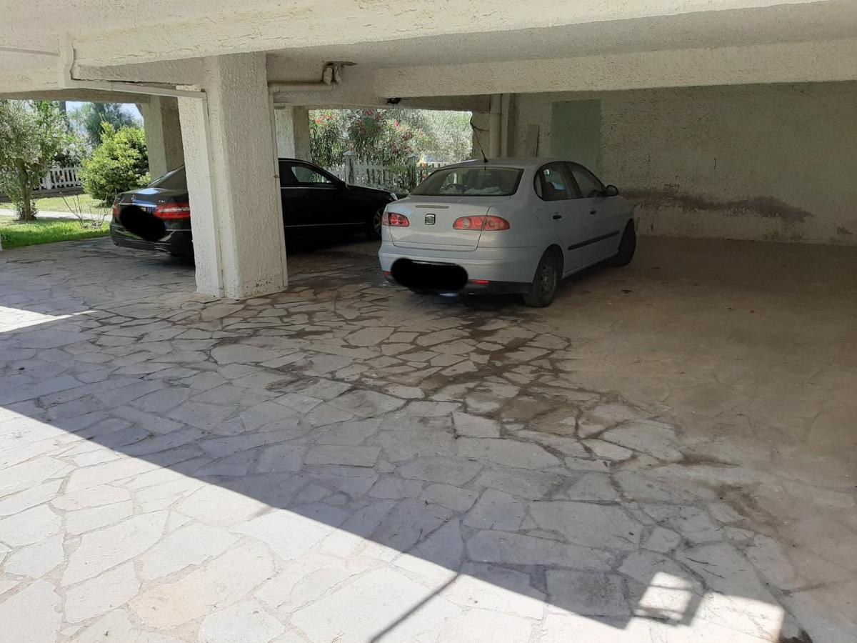 Dimi Seafront Apartment By Rentals Pro Services - Nea Moudania Exterior photo